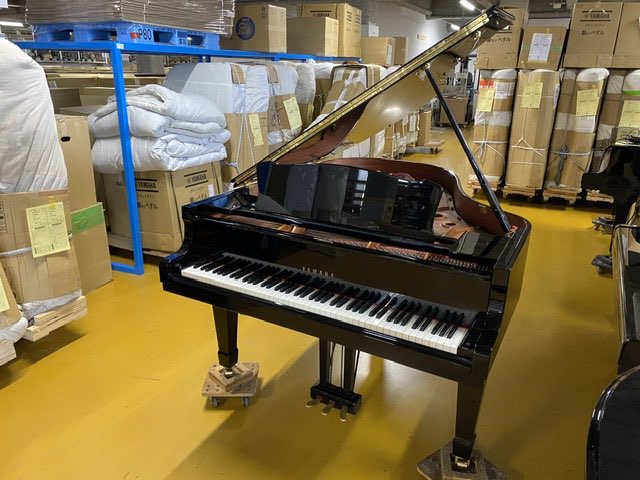 YAMAHA
