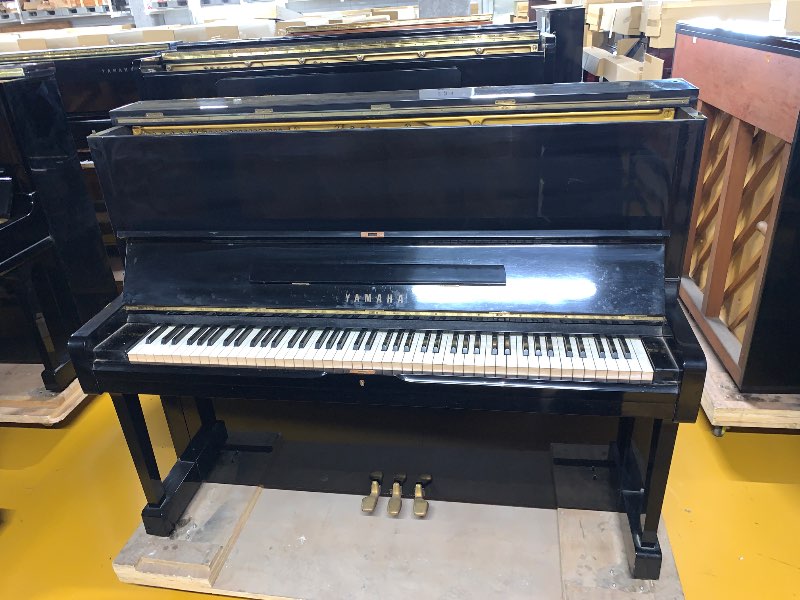 YAMAHA