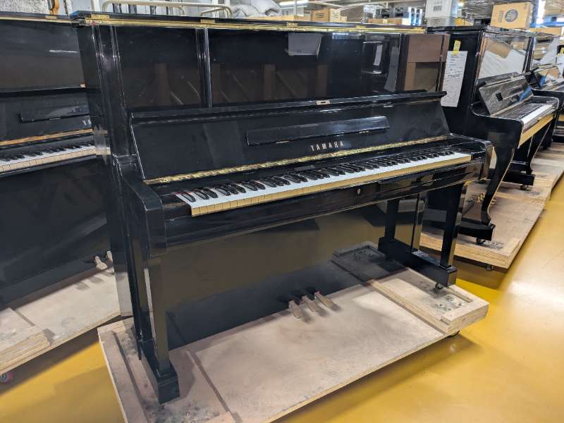 YAMAHA