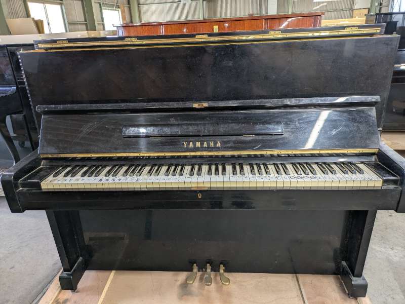 YAMAHA