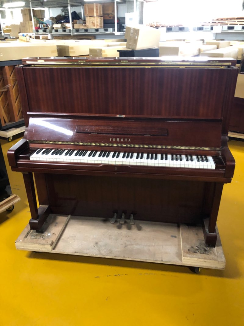 YAMAHA