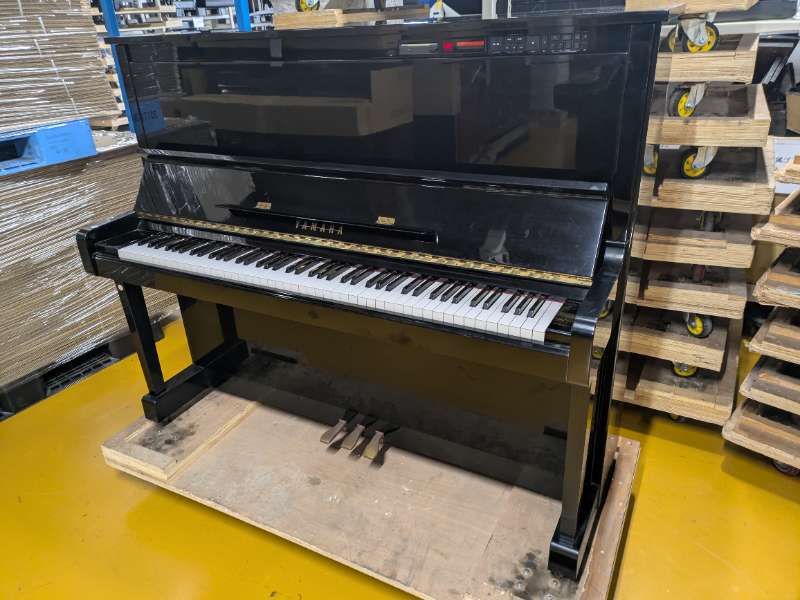 YAMAHA