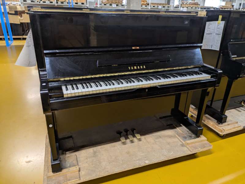 YAMAHA