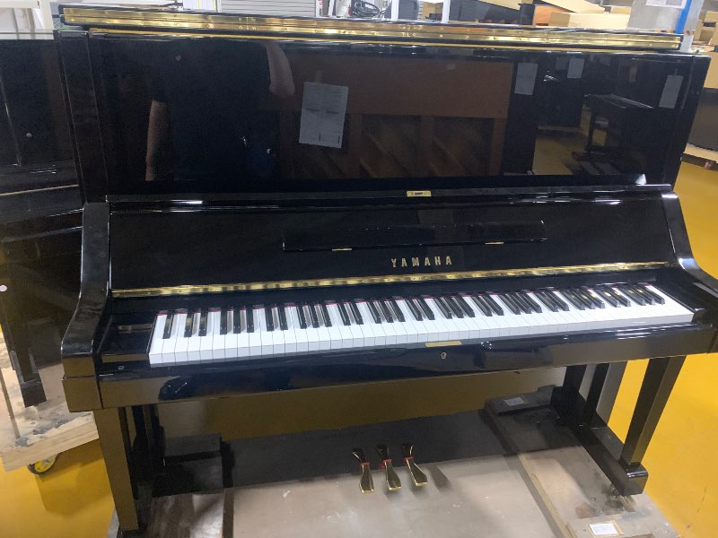 YAMAHA