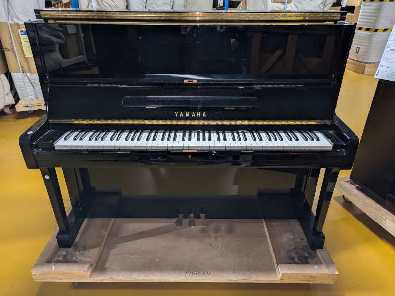 YAMAHA