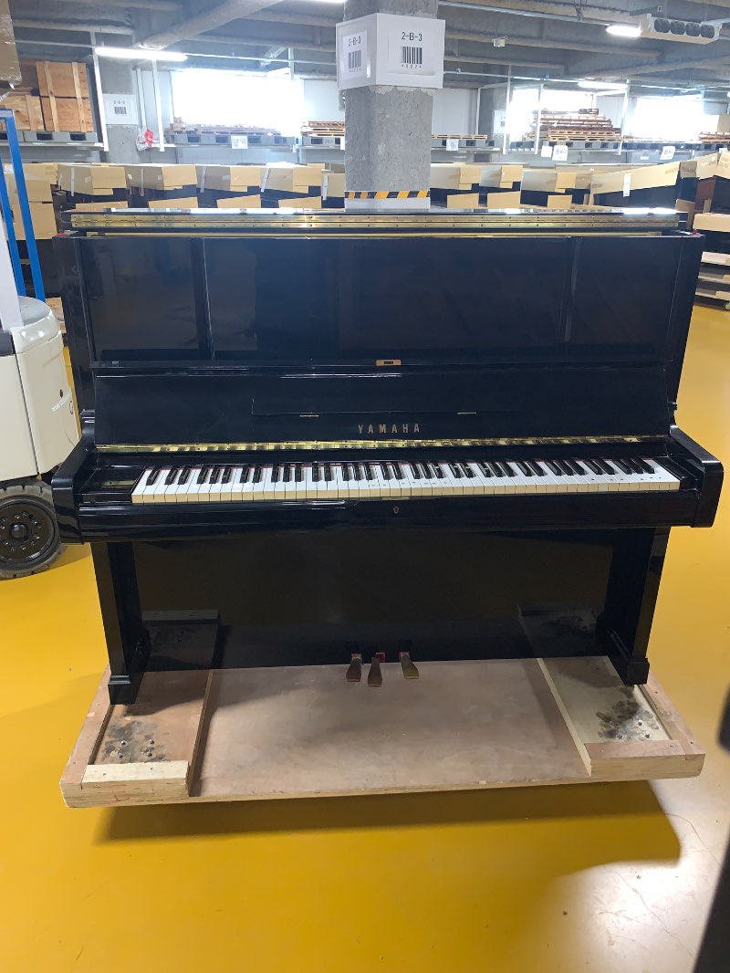 YAMAHA