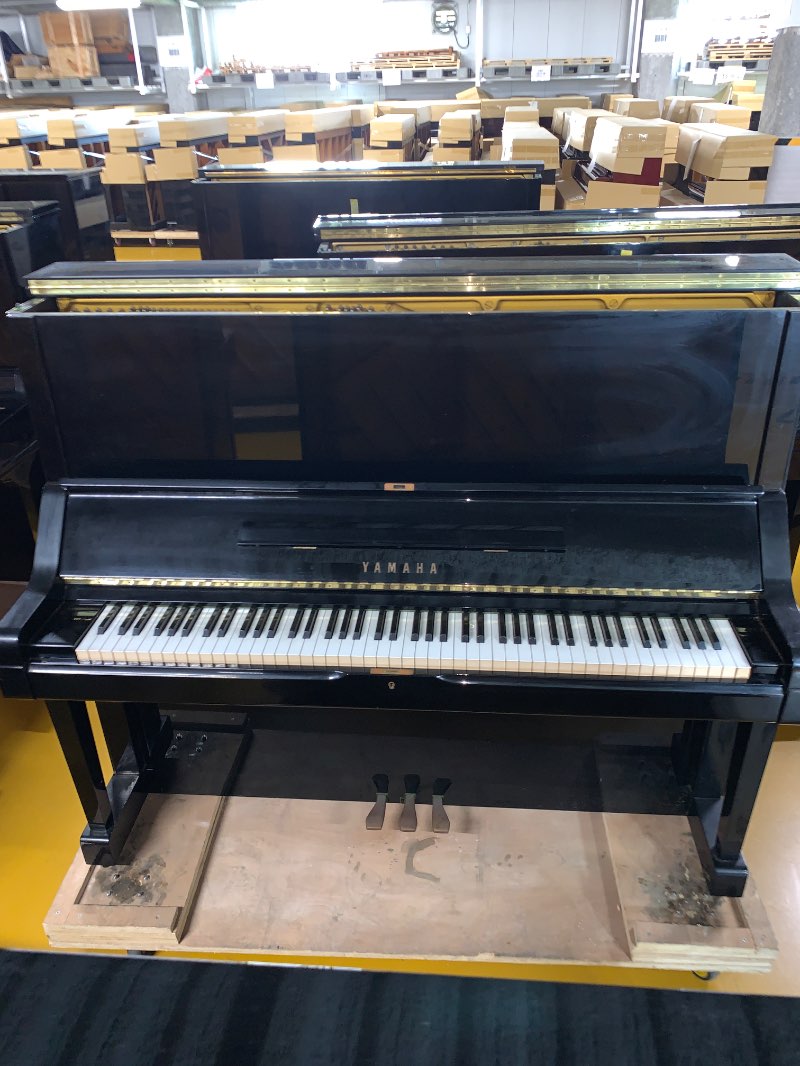 YAMAHA