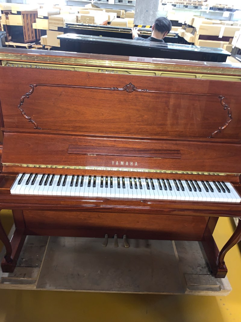 YAMAHA