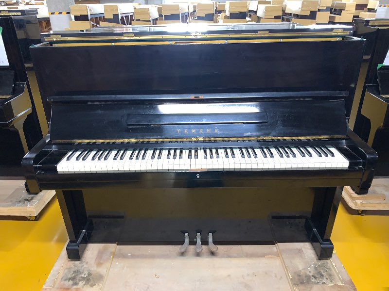 YAMAHA