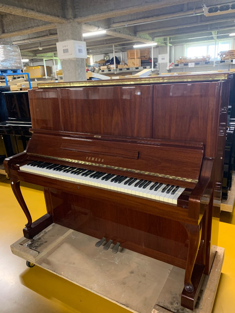 YAMAHA