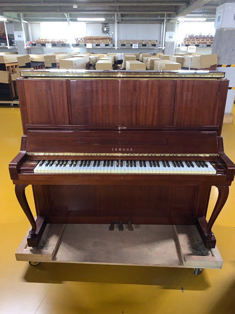 YAMAHA