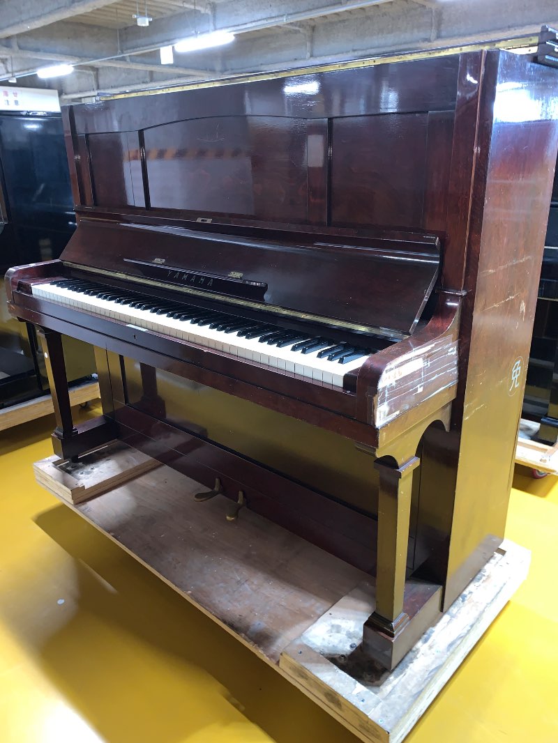 YAMAHA
