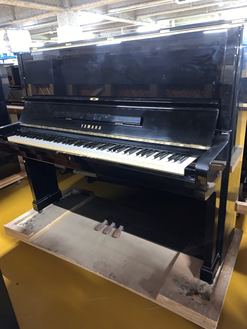 YAMAHA