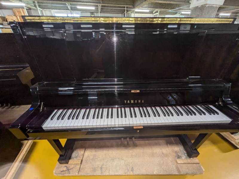 YAMAHA