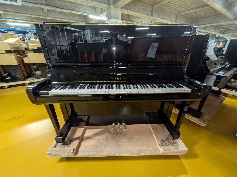 YAMAHA