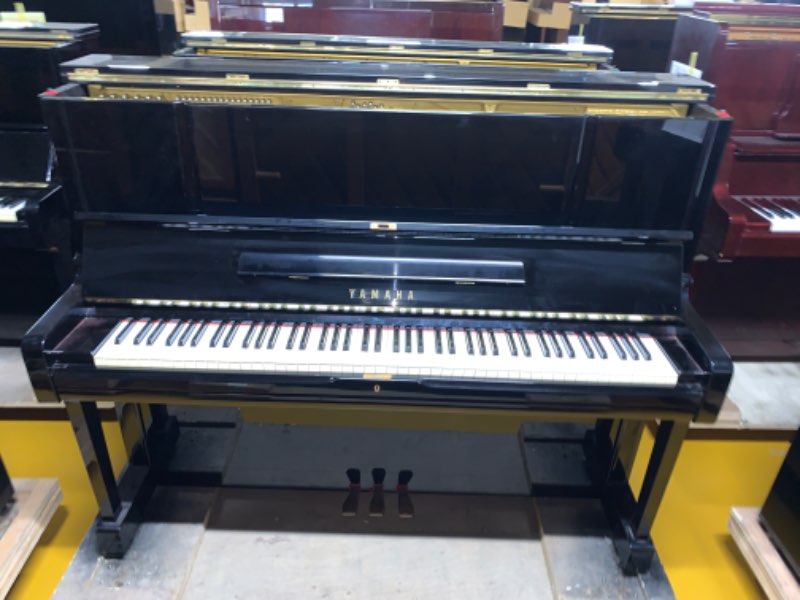 YAMAHA