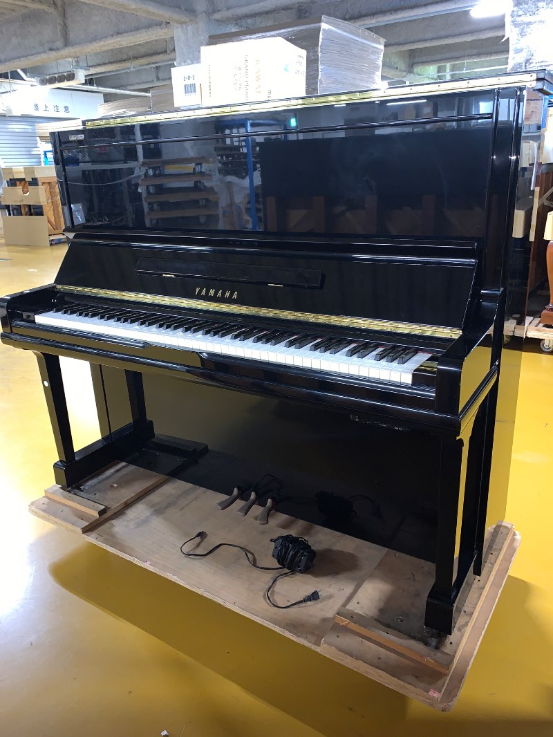 YAMAHA