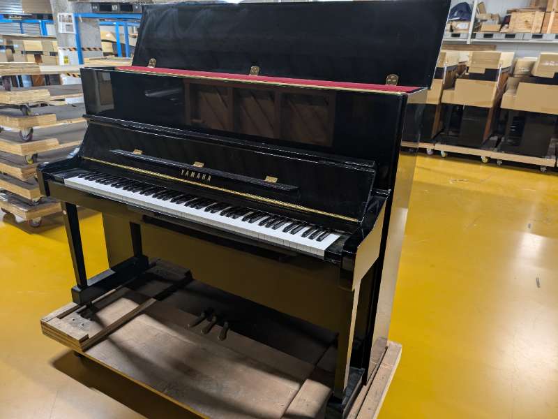 YAMAHA