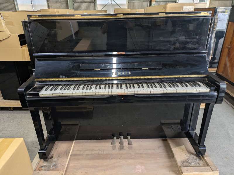 YAMAHA