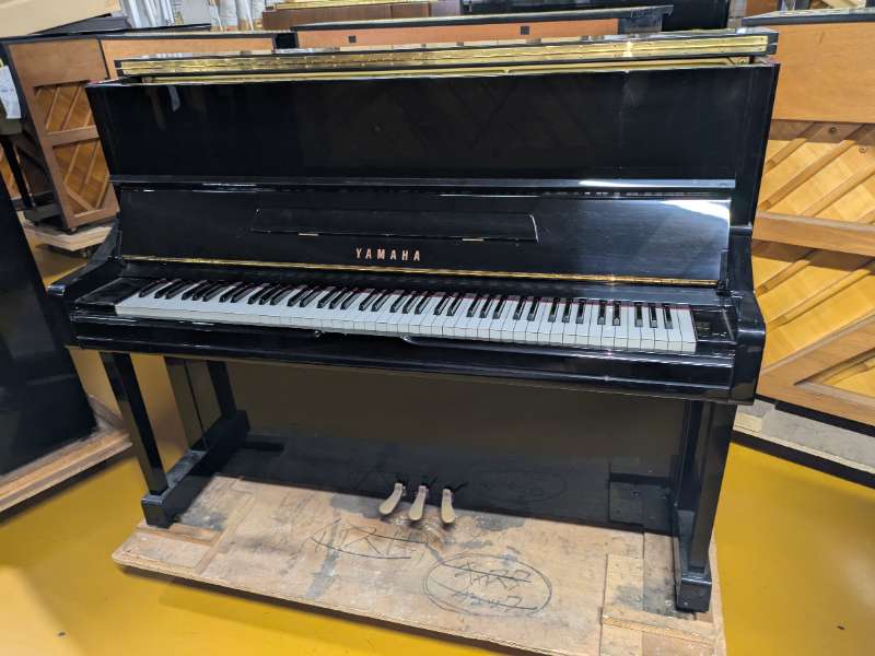 YAMAHA
