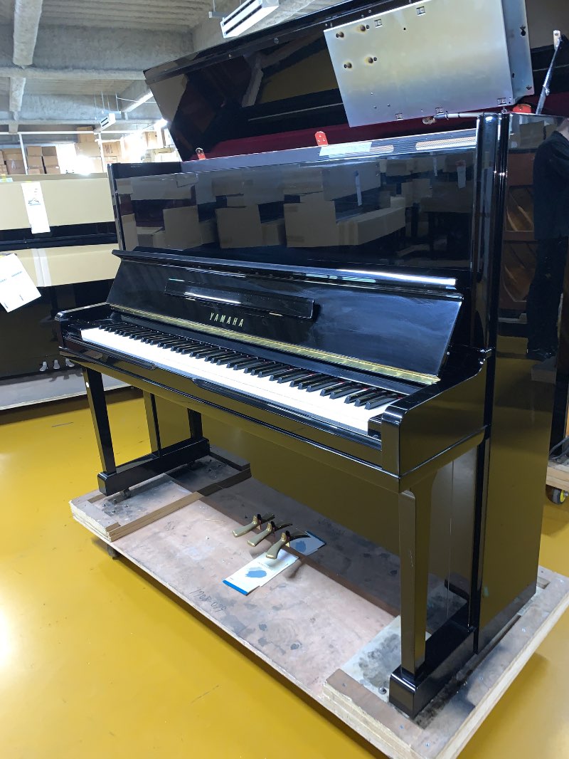 YAMAHA