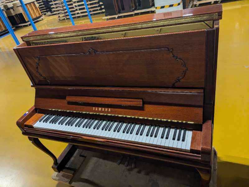 YAMAHA