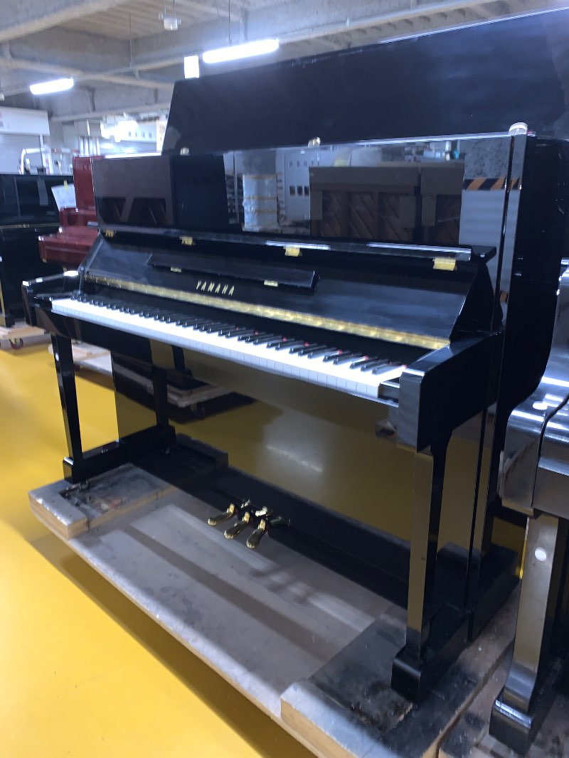 YAMAHA
