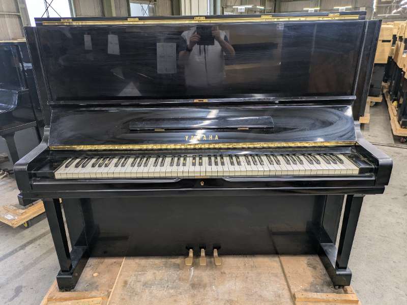 YAMAHA