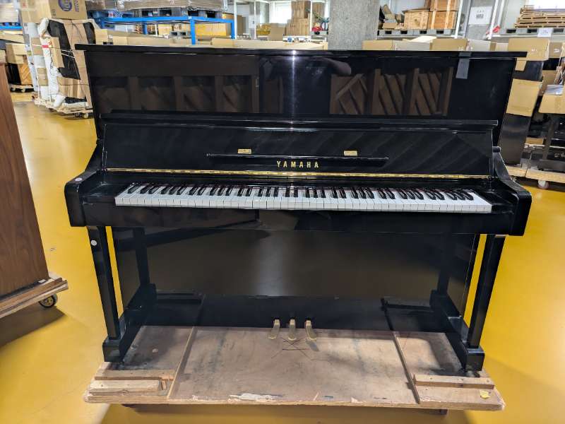 YAMAHA