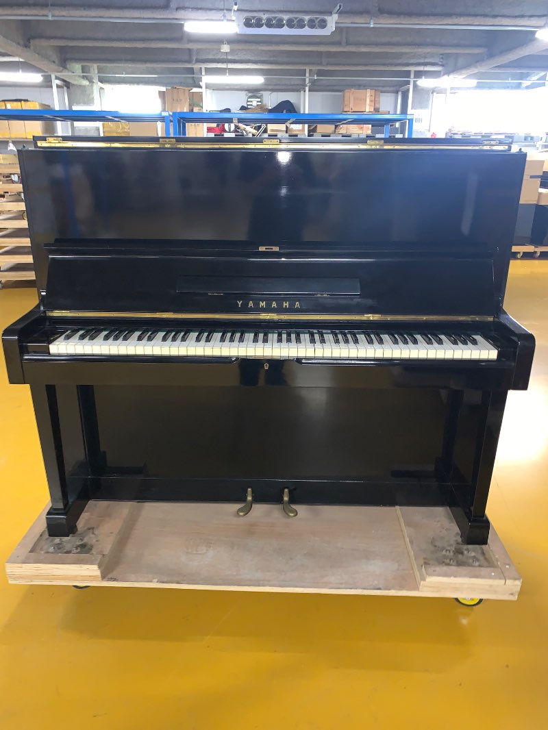 YAMAHA