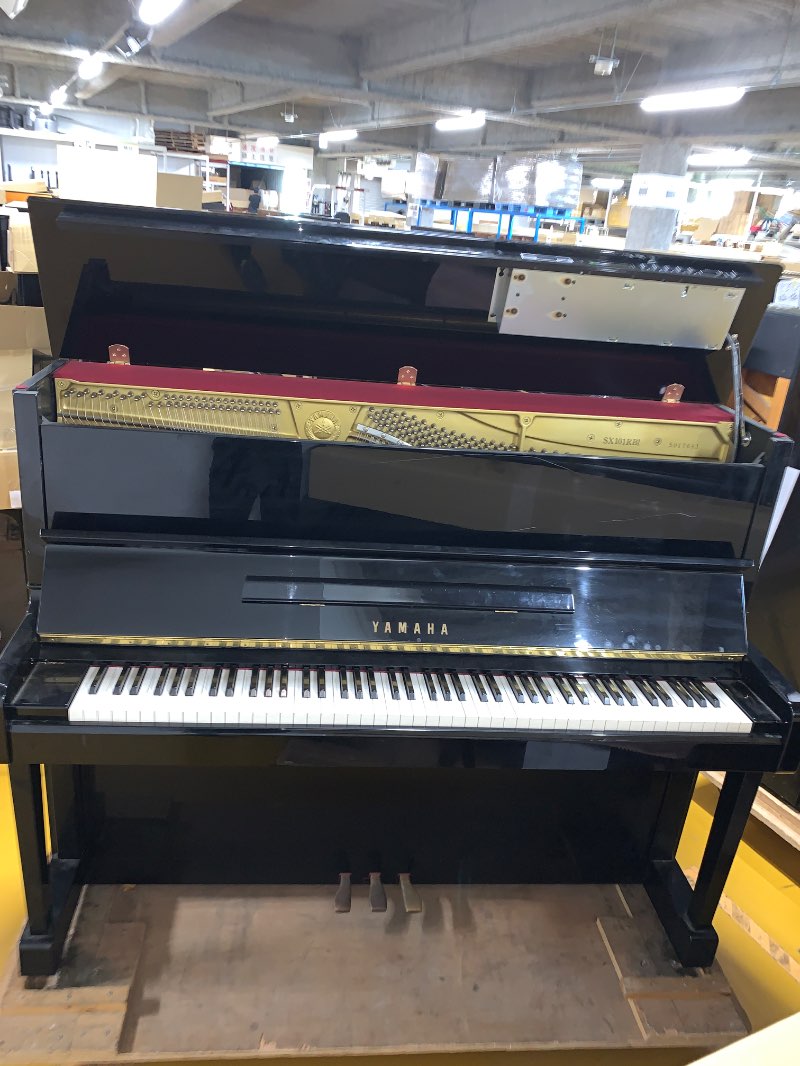 YAMAHA