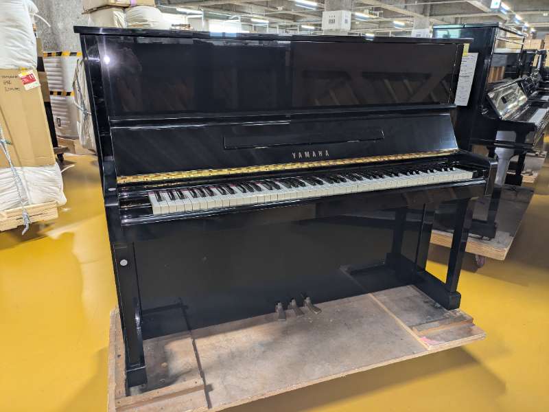 YAMAHA
