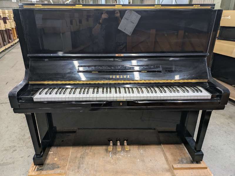 YAMAHA