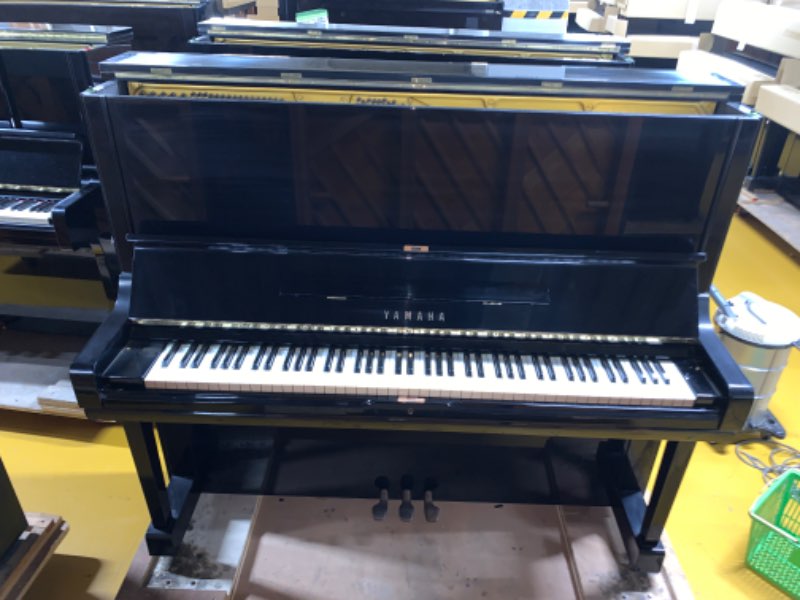 YAMAHA