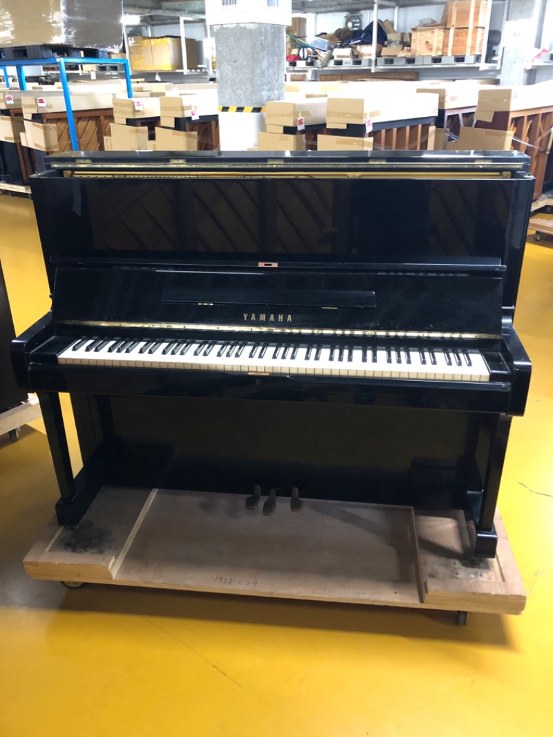 YAMAHA
