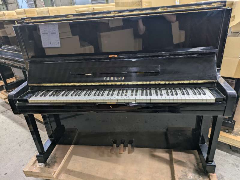 YAMAHA