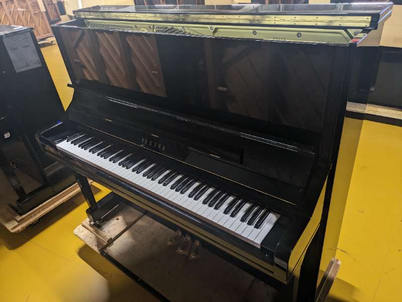 YAMAHA