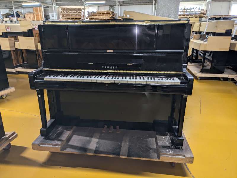 YAMAHA