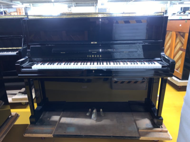 YAMAHA