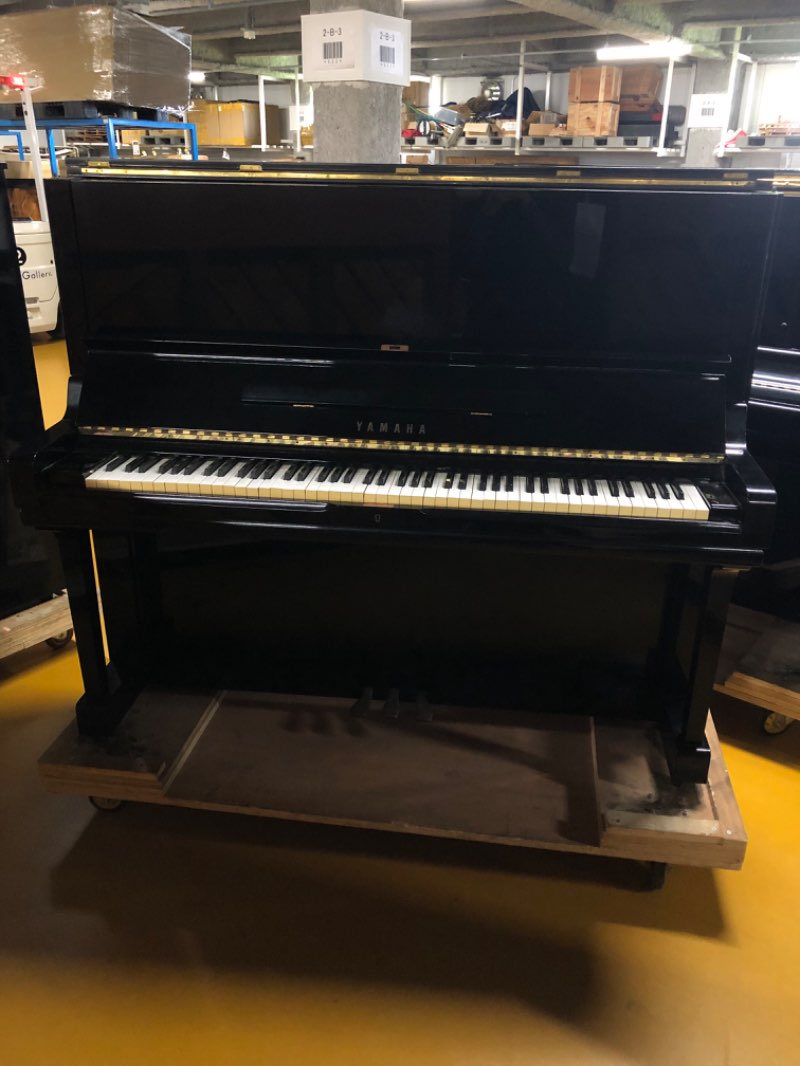 YAMAHA