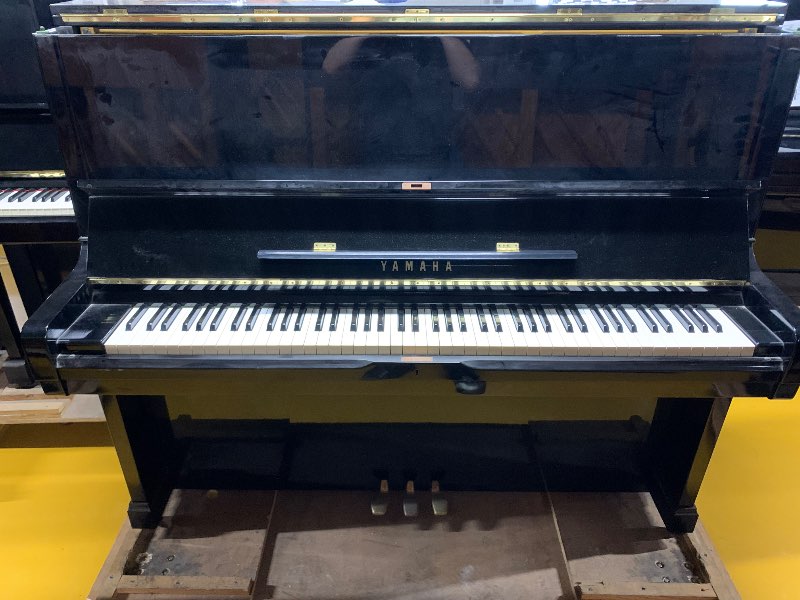 YAMAHA