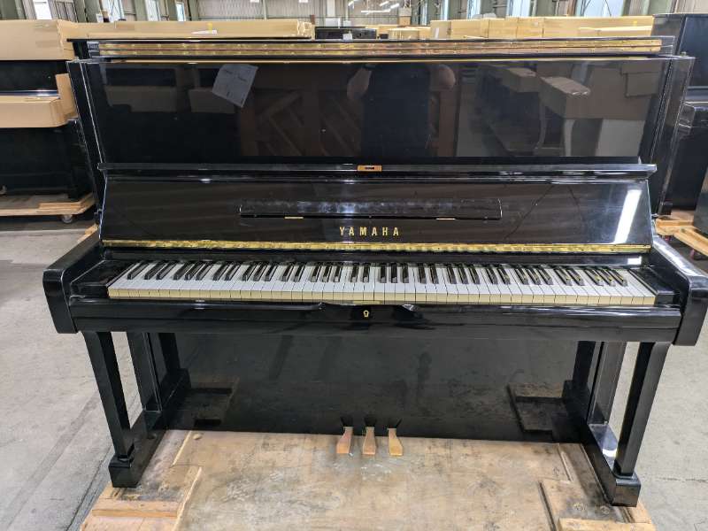 YAMAHA