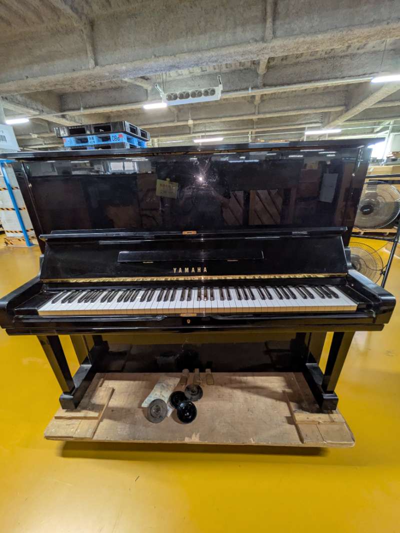 YAMAHA