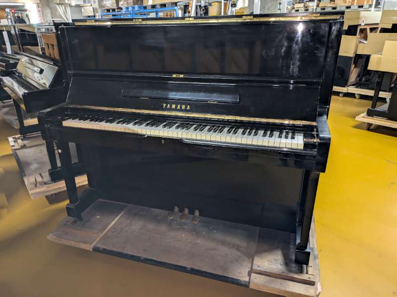 YAMAHA