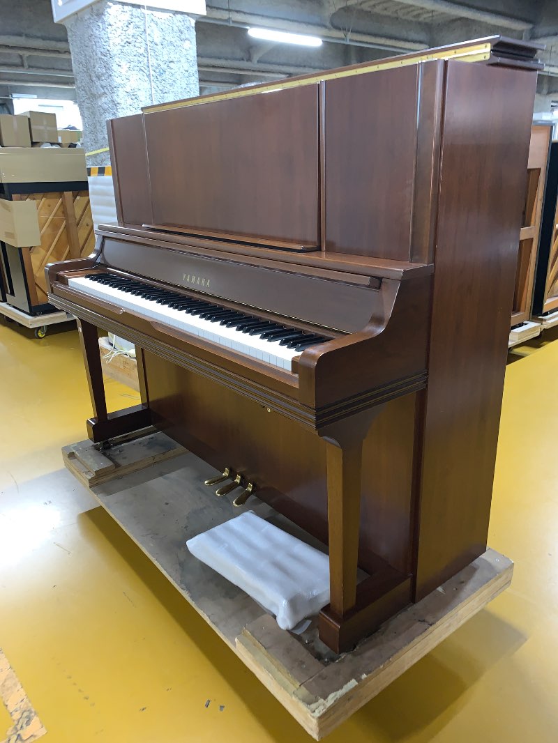 YAMAHA