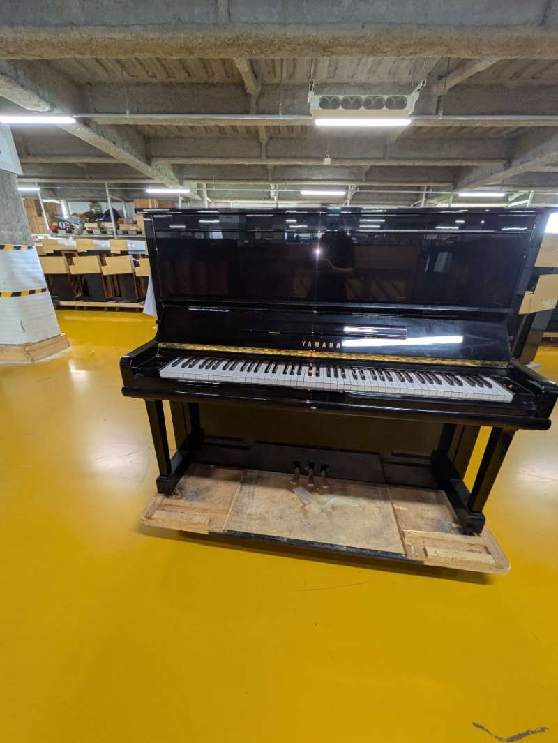 YAMAHA