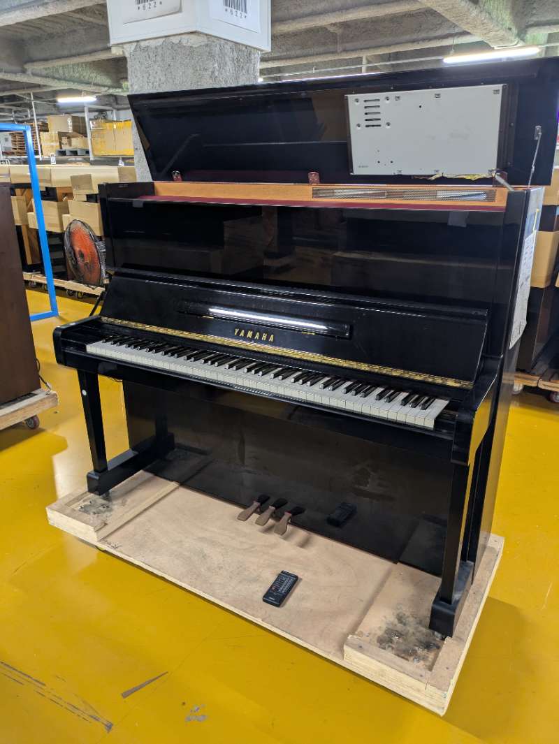 YAMAHA