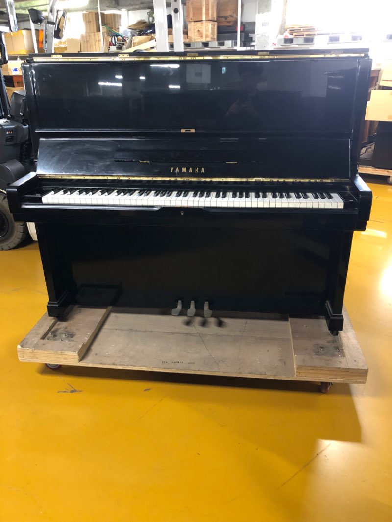 YAMAHA