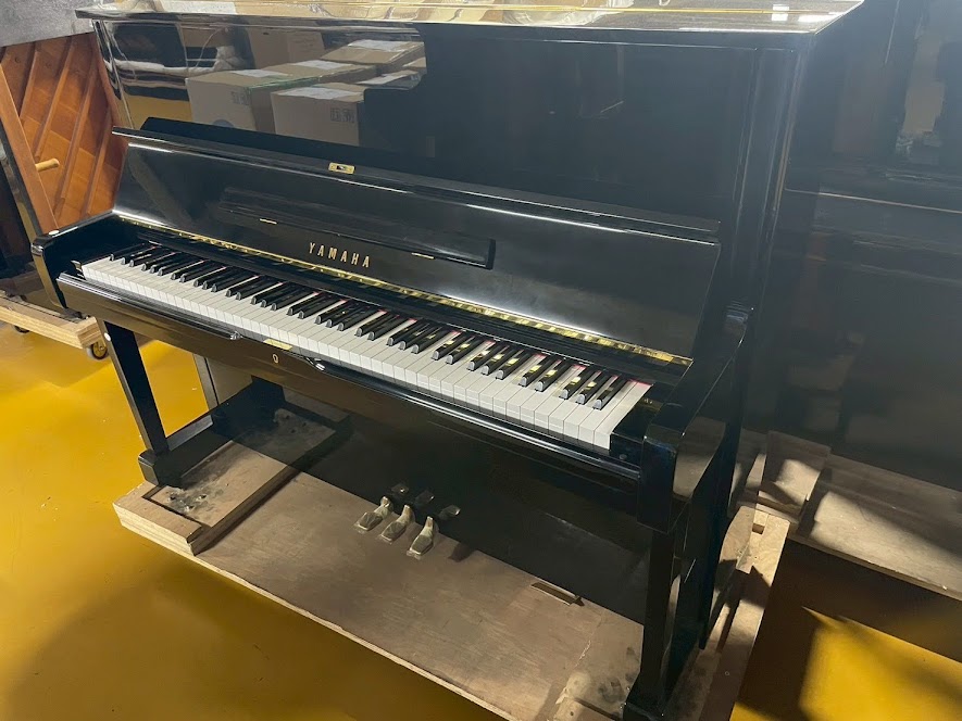 YAMAHA