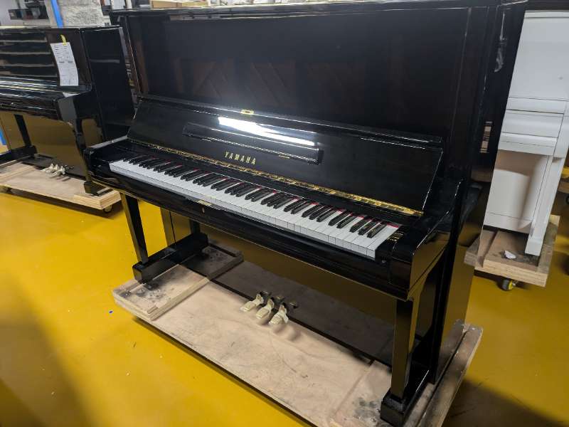 YAMAHA